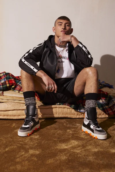 Look 28